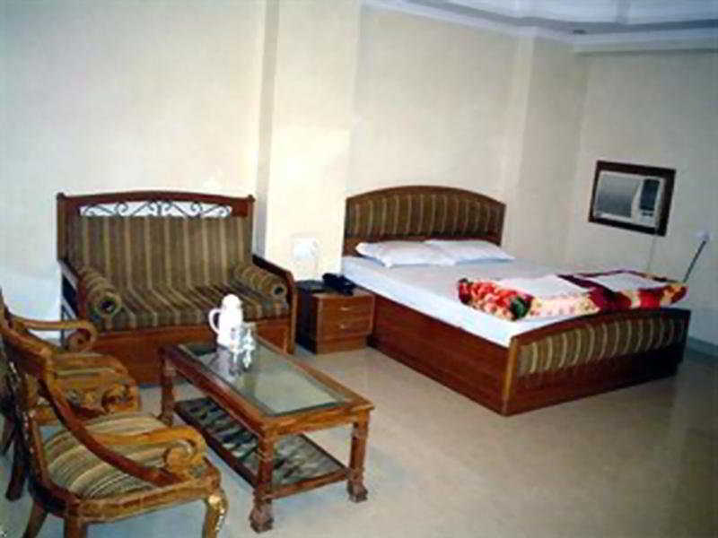 Hotel B Continental Deli Quarto foto